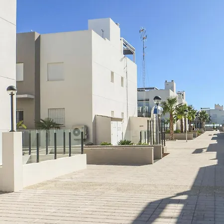 2 Bedroom Cozy In Апартаменти *