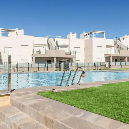 2 Bedroom Cozy In Torrevieja